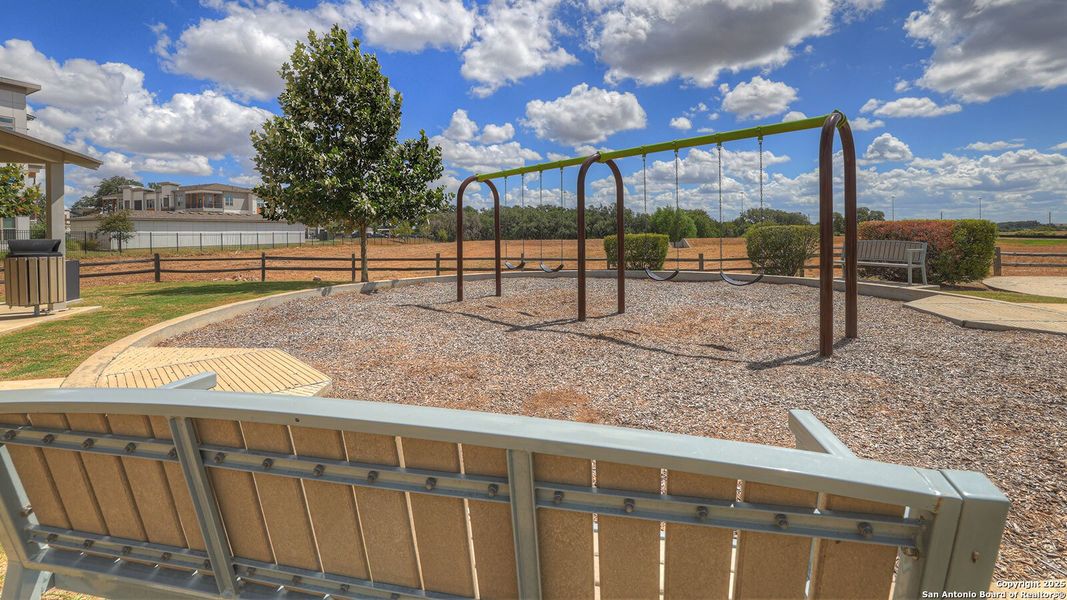 Community amenities in Paramount, Kyle (Image 35).