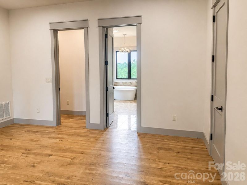 Spacious, unfurnished interior of a new home in , Weaverville (Image 19).