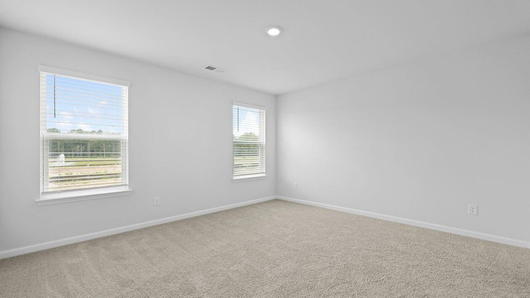 Spacious, unfurnished interior of a new home in , Summerville (Image 25).