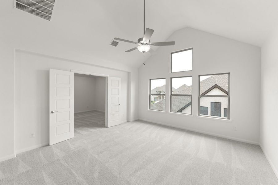 Spacious, unfurnished interior of a new home in Nelson Lake, Rockwall (Image 20).
