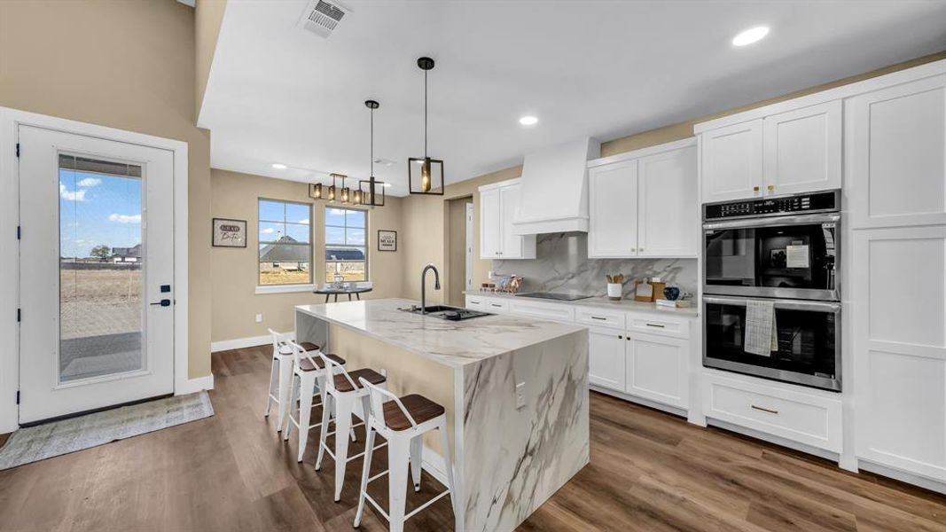 Furnished interior view inside a new home in Saddle Crest Estates, Weatherford (Image 31). Furnished interior view inside a new home in Saddle Crest Estates, Weatherford (Image 31).