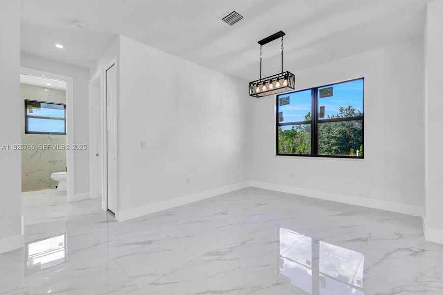 Spacious, unfurnished interior of a new home in , Lehigh Acres (Image 13).