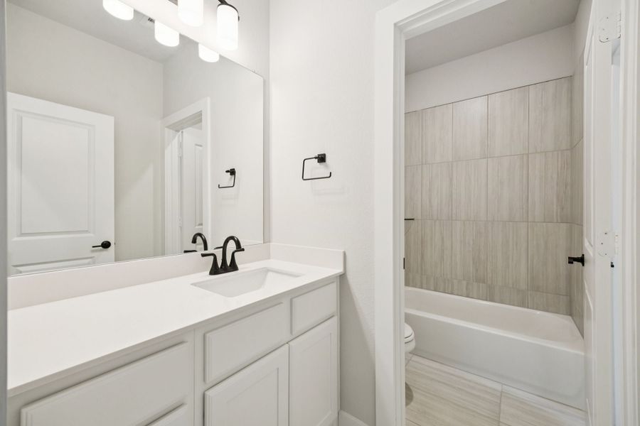 Furnished interior view inside a new home in Painted Tree Lakeside, McKinney (Image 17).
