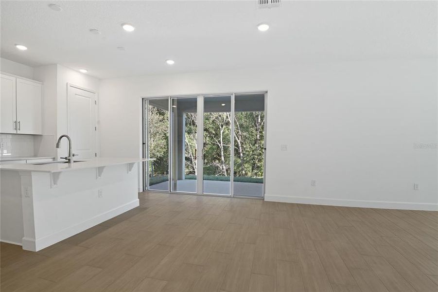 Spacious, unfurnished interior of a new home in Seasons at Wekiva Ridge, Mount Dora (Image 10).