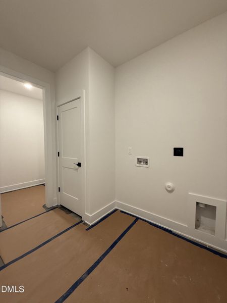 LOT 41 11.28.25 LAUNDRY & WALK IN PANTRY