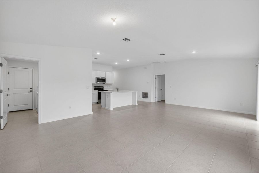 Living - Kitchen view Living - Kitchen view