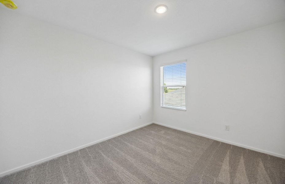 Spacious, unfurnished interior of a new home in Stokesbury, Waller (Image 22).