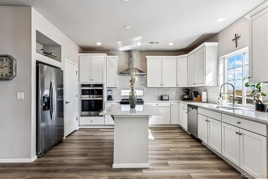 Furnished interior view inside a new home in The Reserve, Aurora (Image 9). Furnished interior view inside a new home in The Reserve, Aurora (Image 9).