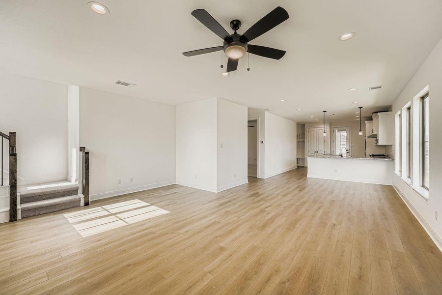 Spacious, unfurnished interior of a new home in The Porch at Du Pre, Buda (Image 11).
