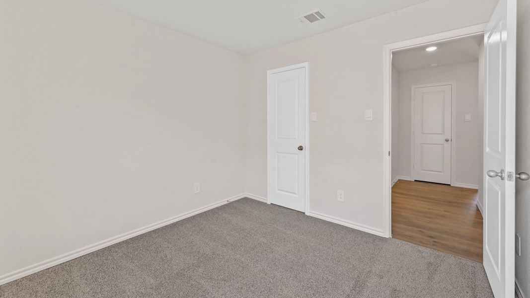 Spacious, unfurnished interior of a new home in Cartwright Ranch, Crandall (Image 26).