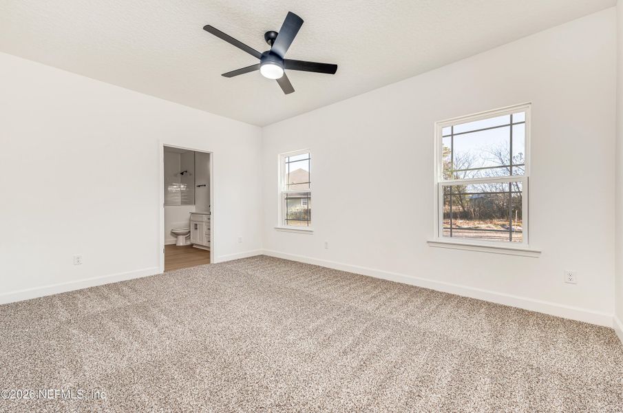 Spacious, unfurnished interior of a new home in , Keystone Heights (Image 11).