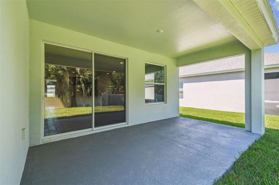 Spacious, unfurnished interior of a new home in Cascades at Southern Hills, Brooksville (Image 33).
