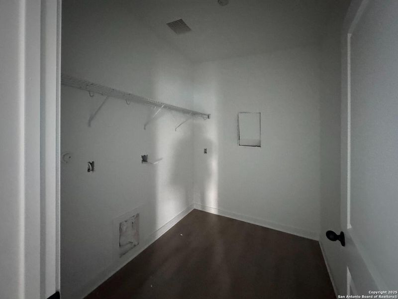 Spacious, unfurnished interior of a new home in The Preserve at the Wilder, Adkins (Image 12).