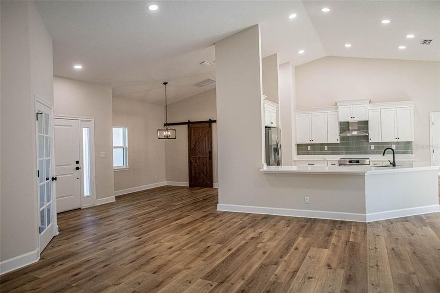 Furnished interior view inside a new home in , Weeki Wachee (Image 6).