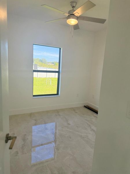 Image 13 of a home in .