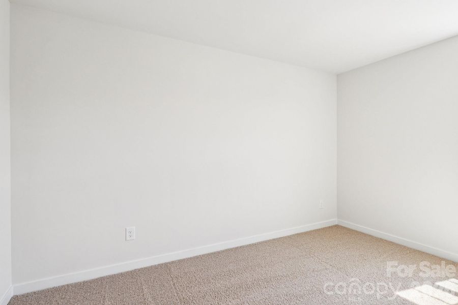 Spacious, unfurnished interior of a new home in Woodhaven at Chester, Chester (Image 27).