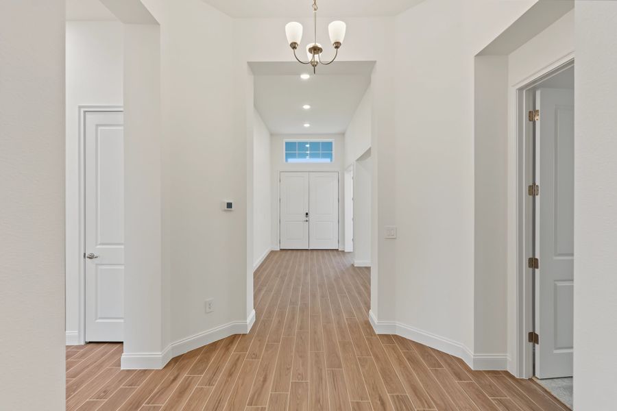 Spacious, unfurnished interior of a new home in Tamarack at Two Rivers, Zephyrhills (Image 18). Spacious, unfurnished interior of a new home in Tamarack at Two Rivers, Zephyrhills (Image 18).