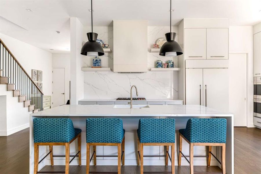 Furnished interior view inside a new home in , Dallas (Image 16).