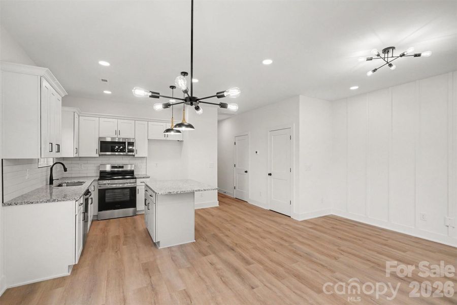 Image 28 of a home in .
