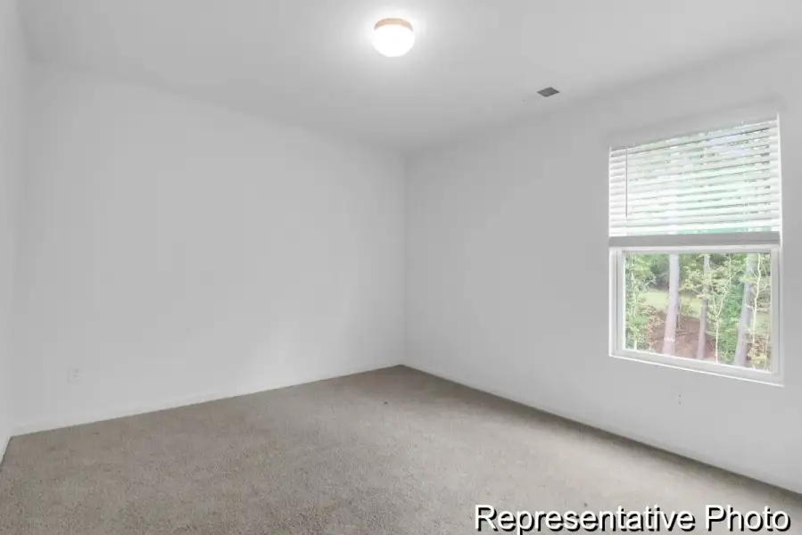 Spacious, unfurnished interior of a new home in Reedy Fork Middleton, Greensboro (Image 22).