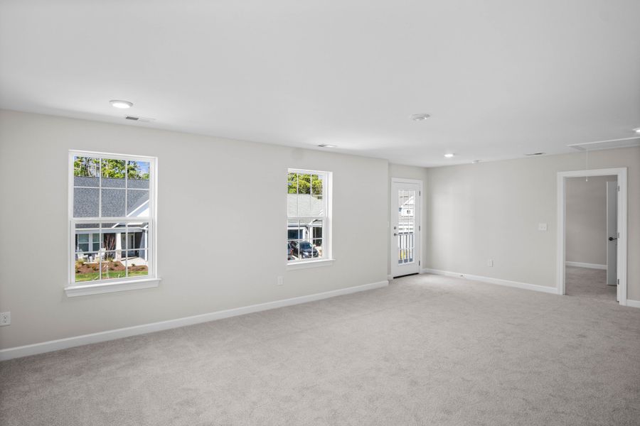 Spacious, unfurnished interior of a new home in Bridgewater - Shorehaven Village, Little River (Image 24).