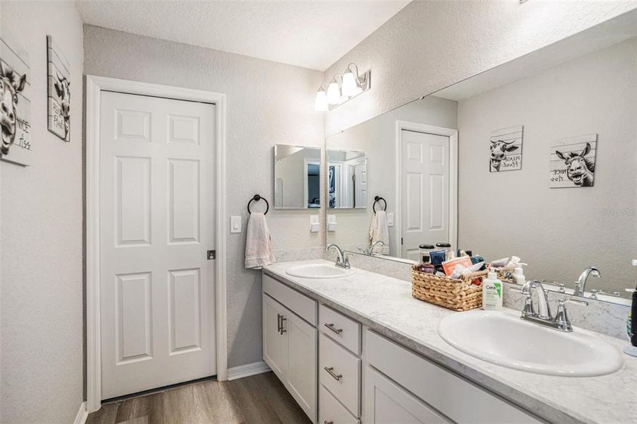 Furnished interior view inside a new home in , Zephyrhills (Image 18). Furnished interior view inside a new home in , Zephyrhills (Image 18).