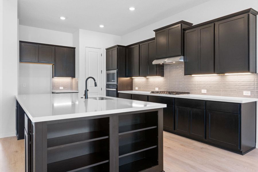 Gorgeous Open Concept Kitchen