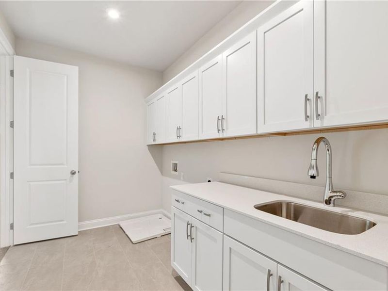 Furnished interior view inside a new home in Melody Lakeside Estates, Buford (Image 6).