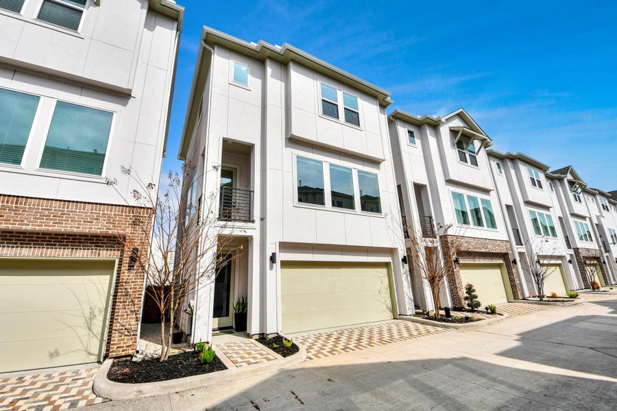 Image 32 of a home in . Image 32 of a home in .