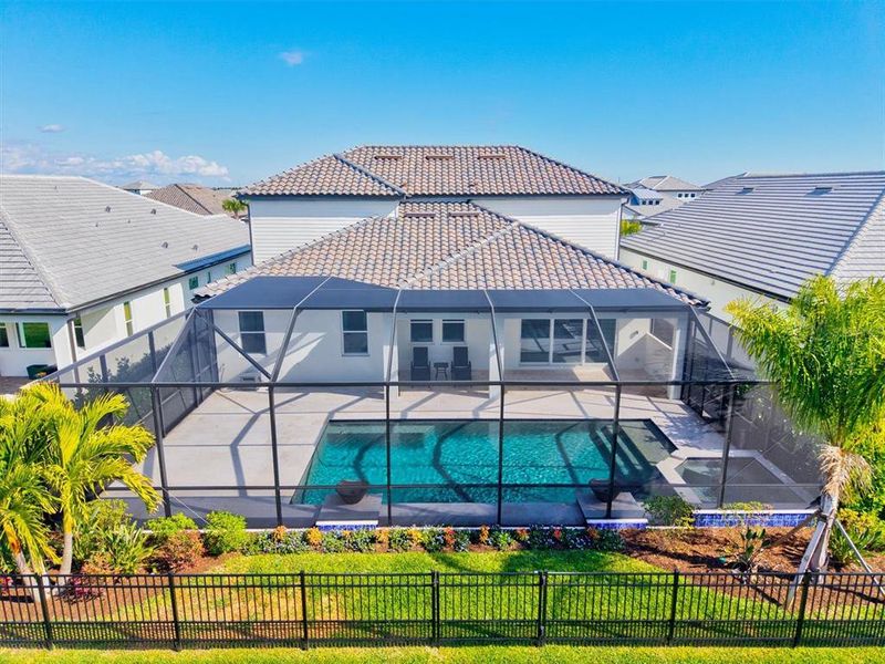 Exterior details and patio area of a home in , Bradenton (Image 32).