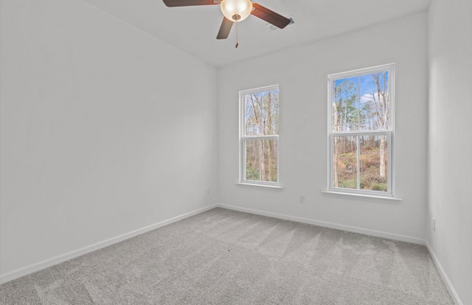 Spacious, unfurnished interior of a new home in Alston Park, Greenville (Image 18).