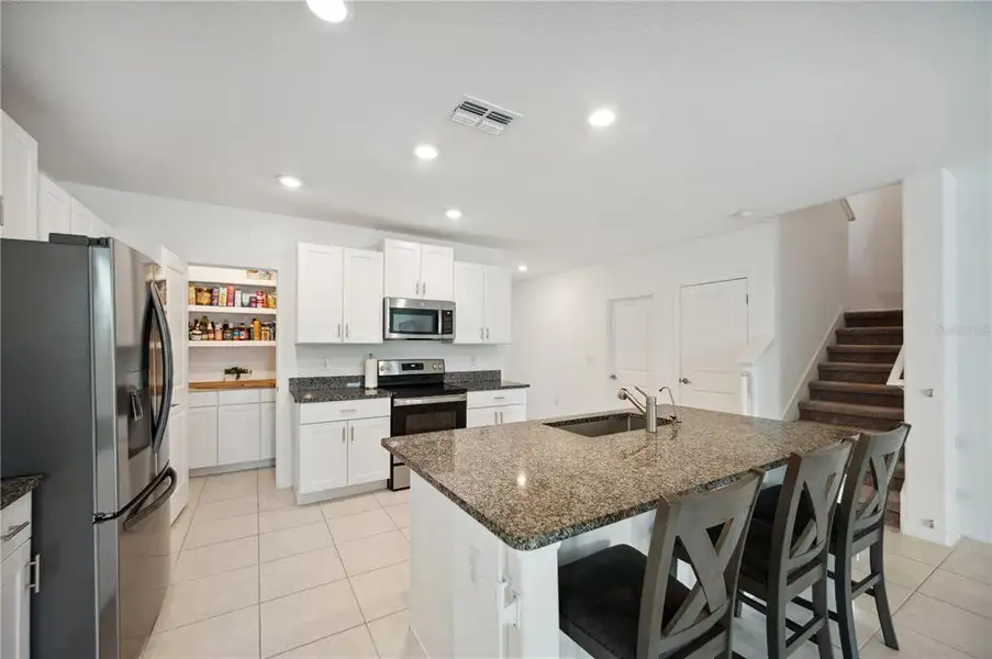 Furnished interior view inside a new home in , Plant City (Image 5).