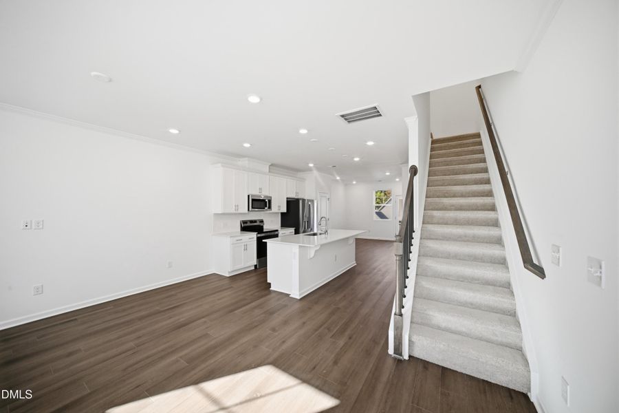 SUN_ElmGrove_Pic_Wyatt-08