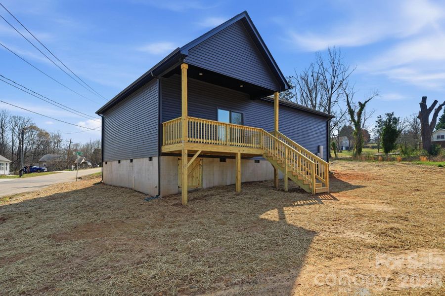 Exterior details and patio area of a home in , Kannapolis (Image 22).