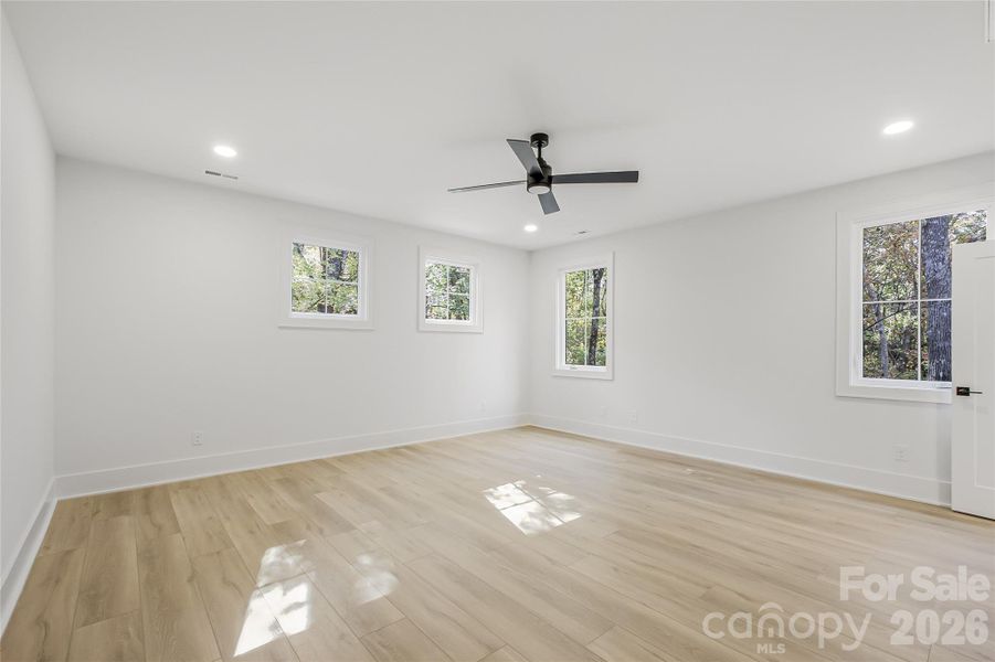 Spacious, unfurnished interior of a new home in , Matthews (Image 27).