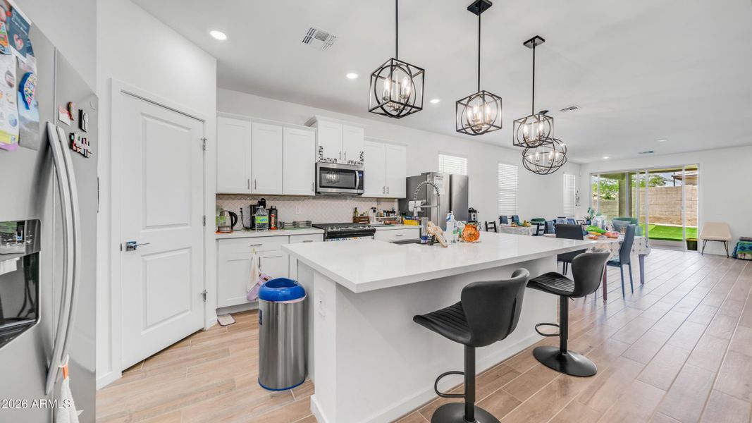 16042 W Cottontail Ln (5) 16042 W Cottontail Ln (5)