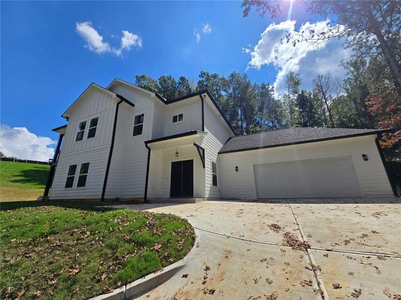 Exterior details and patio area of a home in , Covington (Image 2).