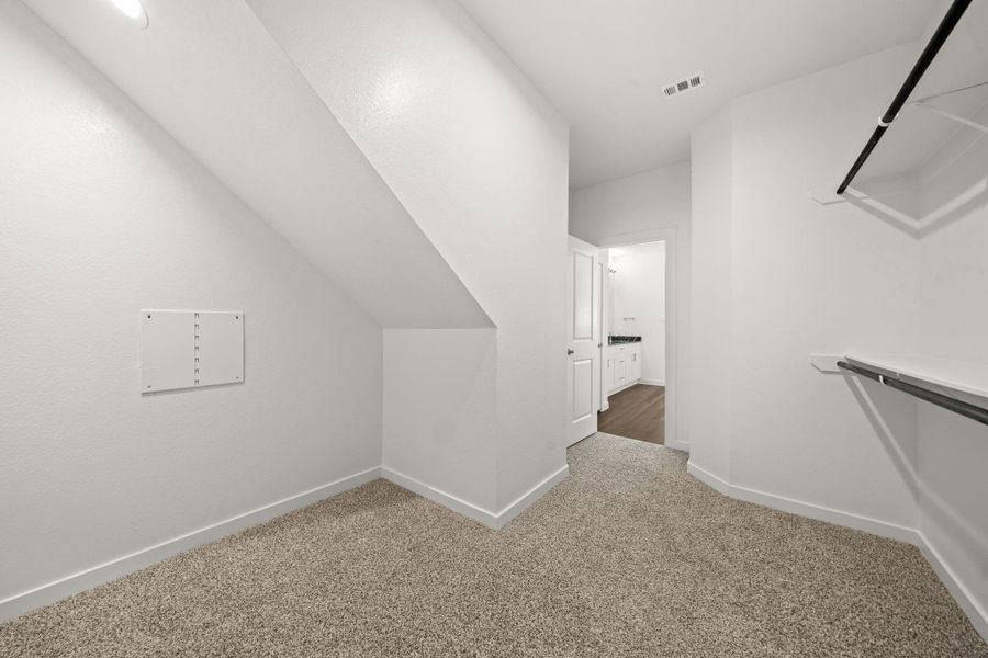 Spacious, unfurnished interior of a new home in Harvest Green, Richmond (Image 37). Spacious, unfurnished interior of a new home in Harvest Green, Richmond (Image 37).