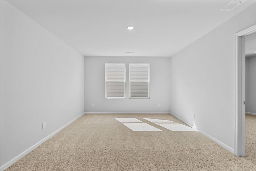 Spacious, unfurnished interior of a new home in Bell West, Kernersville (Image 35).