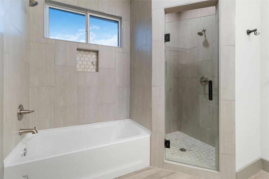 walk-in shower, custom tiled shower