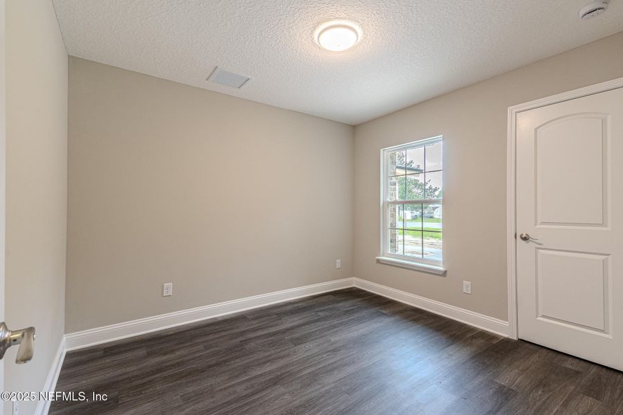 Spacious, unfurnished interior of a new home in , Callahan (Image 14).