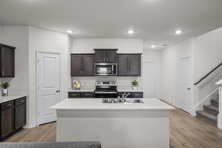 Image 33 of a home in .