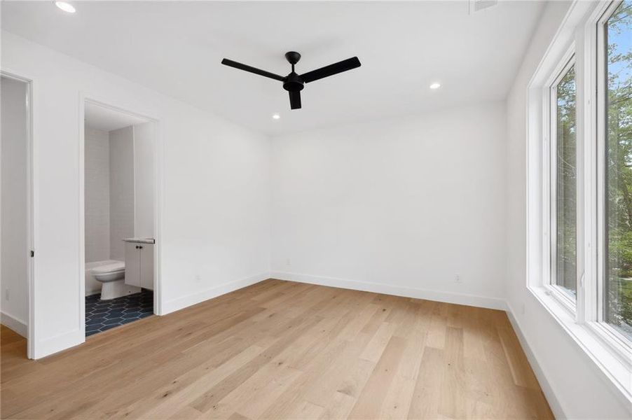 Spacious, unfurnished interior of a new home in , Brookhaven (Image 28). Spacious, unfurnished interior of a new home in , Brookhaven (Image 28).