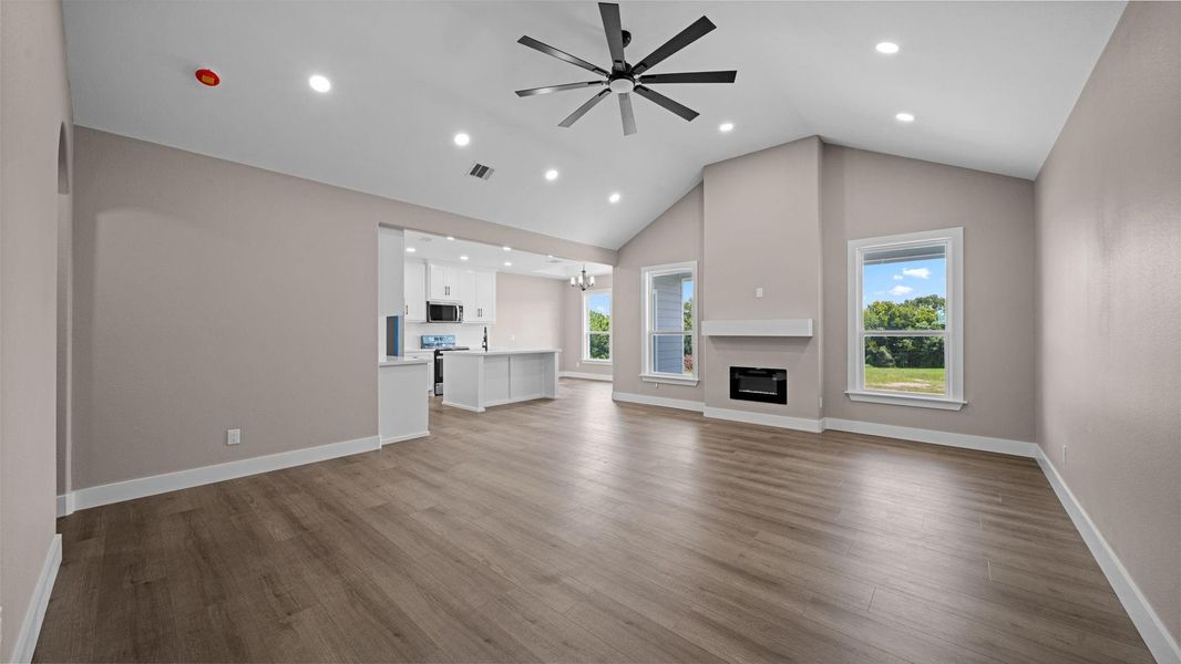 Spacious, unfurnished interior of a new home in , Brenham (Image 26). Spacious, unfurnished interior of a new home in , Brenham (Image 26).