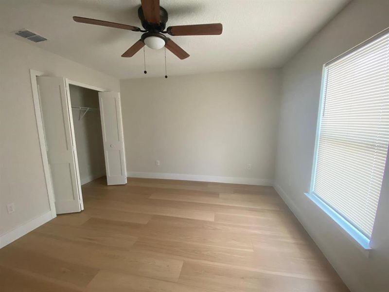 Spacious, unfurnished interior of a new home in , Orange City (Image 18).