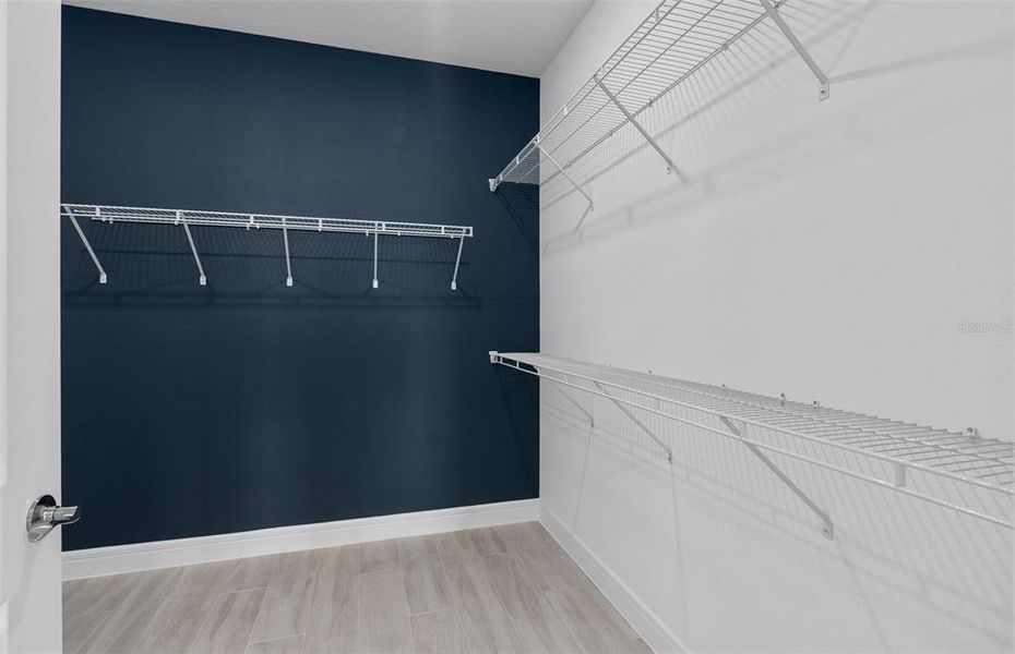 Spacious, unfurnished interior of a new home in Del Webb Lakehaven, Clermont (Image 19).