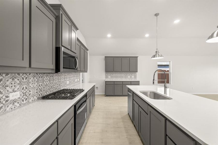 724 Scarlet Sage- Kitchen-4