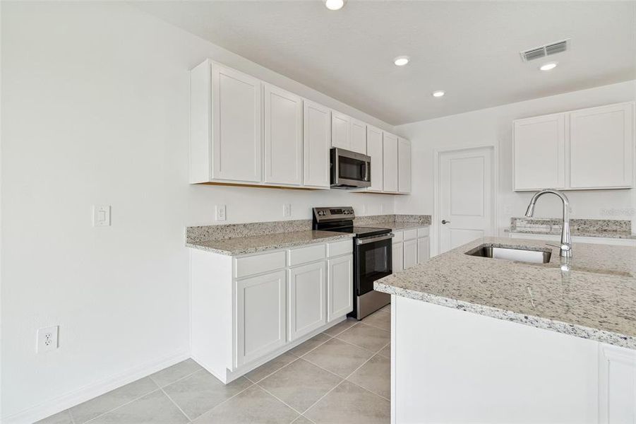 Furnished interior view inside a new home in Southpointe, Palmetto (Image 10).