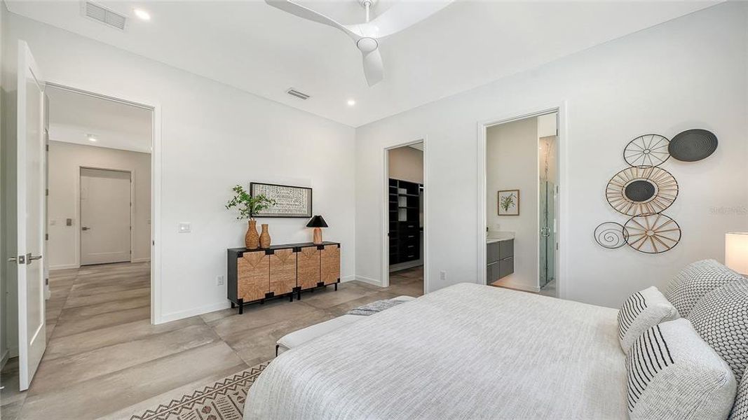 Furnished interior view inside a new home in , Sarasota (Image 12).