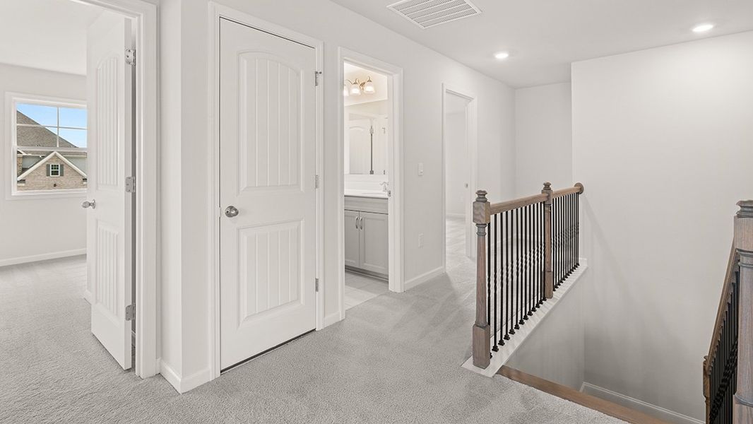 Representative unfurnished interior of a home built from the Bellview by D.R. Horton in Thalley Creek Estates, Cumming (Image 27).